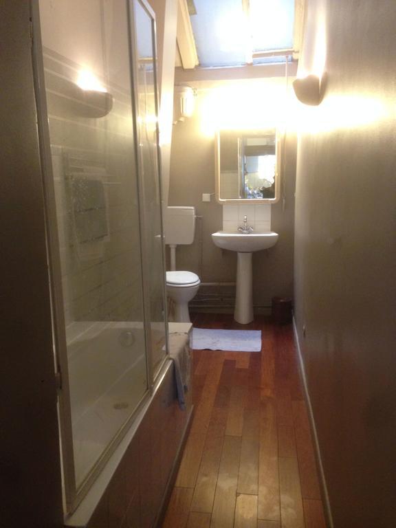 Appartement 2 Pieces Proche Du Sacre Coeur Paris Bilik gambar